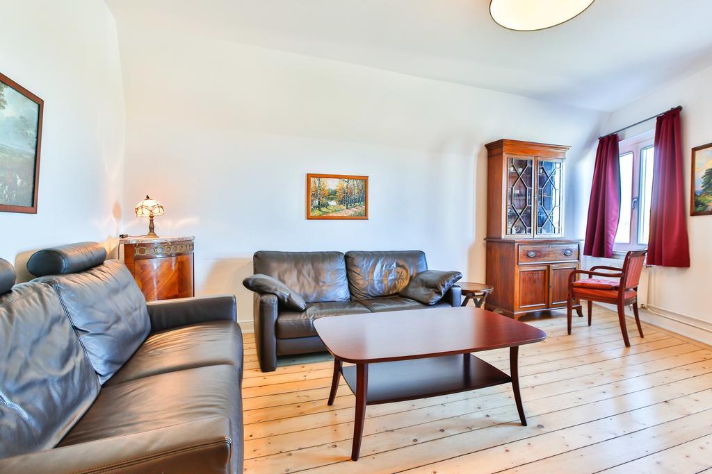 ליבק Riverside Apartments מראה חיצוני תמונה